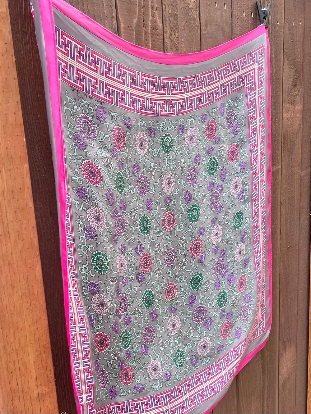 Vintage Oscar de la Renta Grey and Pink 💯 Silk Scarf